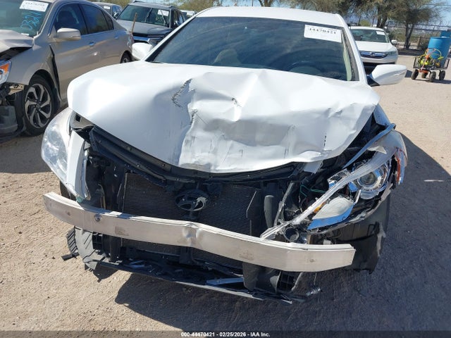 KMHFG4JG3HA587675 Hyundai Azera