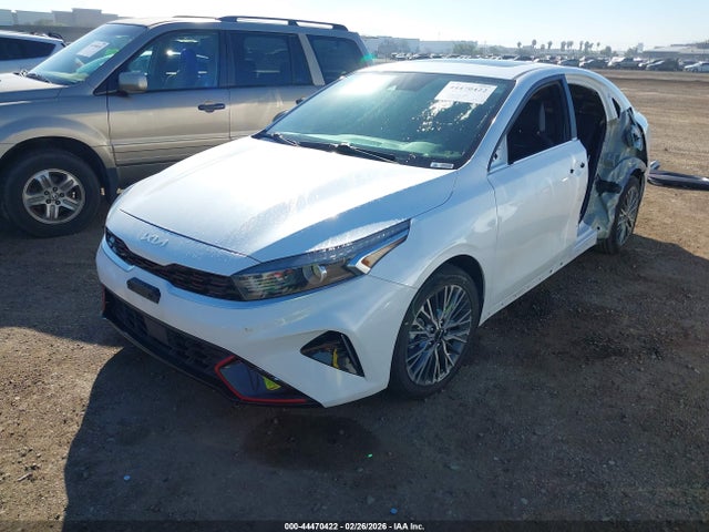 3KPF54AD0NE426743 KIA Forte Gt-line