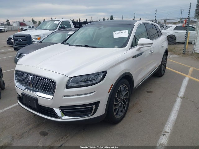 2LMPJ6L93KBL16213 Lincoln Nautilus Reserve