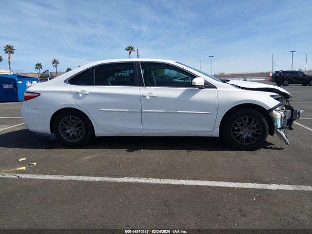 Toyota CAMRY LE 2015 4T4BF1FK3FR501702 Image 14