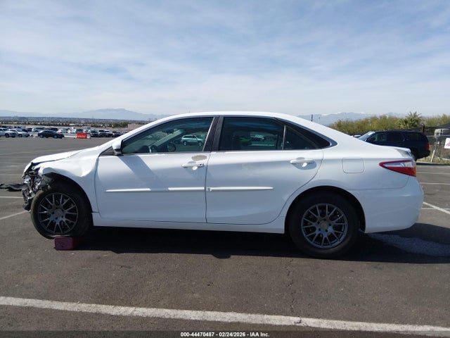 Toyota CAMRY LE 2015 4T4BF1FK3FR501702 Image 15