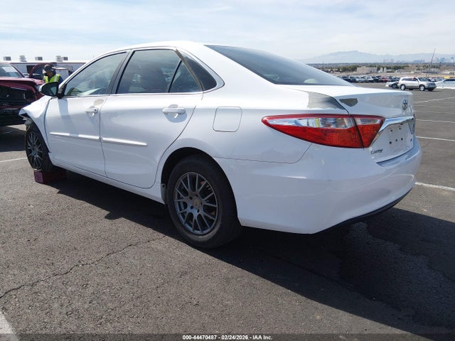 Toyota CAMRY LE 2015 4T4BF1FK3FR501702 Image 3