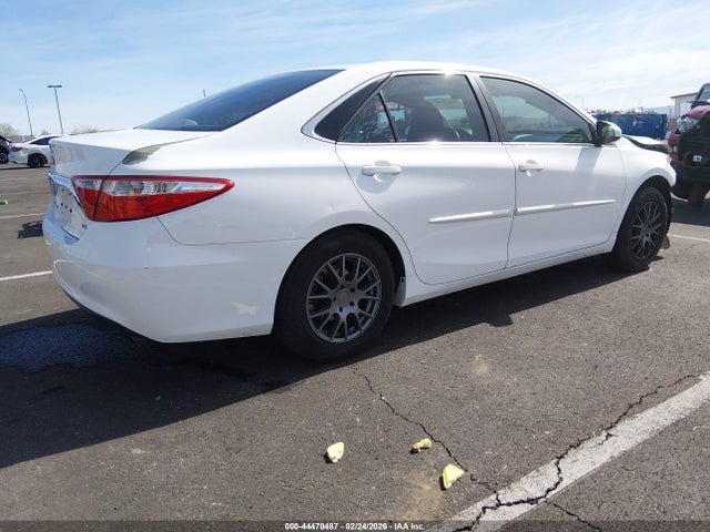 Toyota CAMRY LE 2015 4T4BF1FK3FR501702 Image 4
