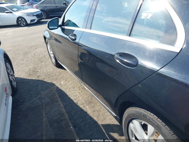 44470503 :رقم المزاد ، 55SWF8DB1KU290870 vin ، 2019 Mercedes-benz C 300 مزاد بيع