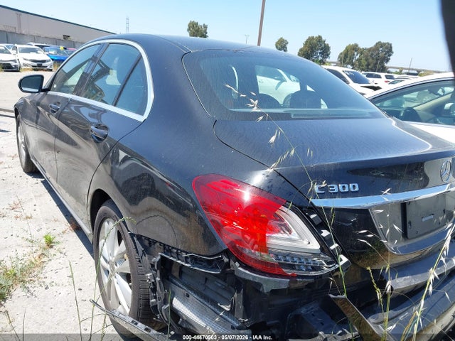 44470503 :رقم المزاد ، 55SWF8DB1KU290870 vin ، 2019 Mercedes-benz C 300 مزاد بيع