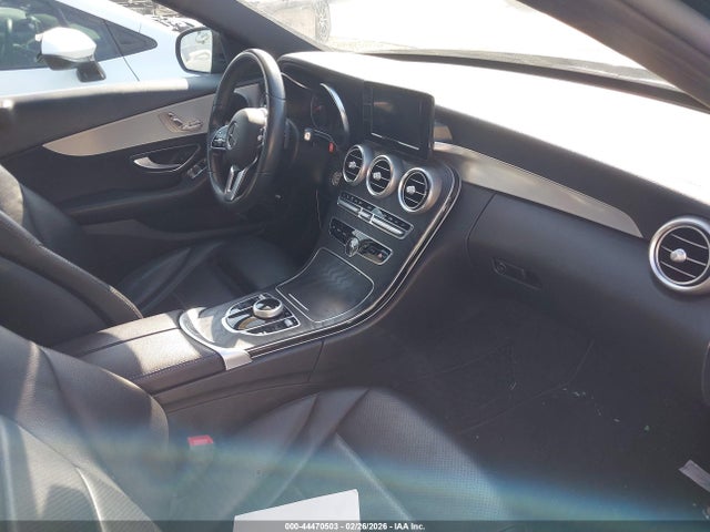 44470503 :رقم المزاد ، 55SWF8DB1KU290870 vin ، 2019 Mercedes-benz C 300 مزاد بيع