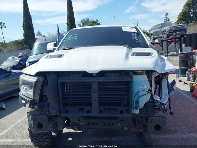 1C6RREJT2LN121713 RAM 1500 Laramie 4x2 5&#039;7 Box