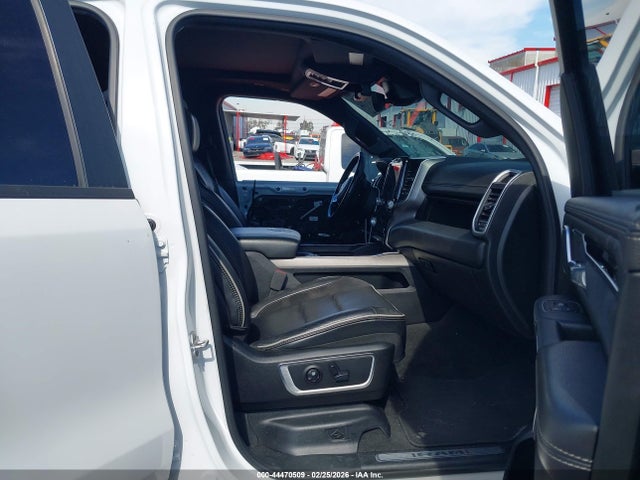 1C6RREJT2LN121713 RAM 1500 Laramie 4x2 5&#039;7 Box