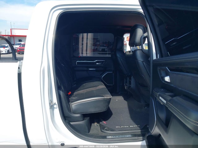 1C6RREJT2LN121713 RAM 1500 Laramie 4x2 5&#039;7 Box