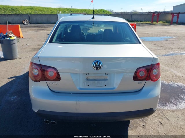 Продажа на аукционе авто 2010 Volkswagen Jetta Limited Edition, vin: 3VWAZ7AJ0AM092460, номер лота: 44470514