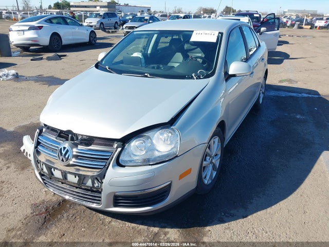 Продажа на аукционе авто 2010 Volkswagen Jetta Limited Edition, vin: 3VWAZ7AJ0AM092460, номер лота: 44470514