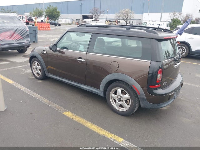 2009 MINI COOPER CLUBMAN WMWML33519TX50033 Photo 2