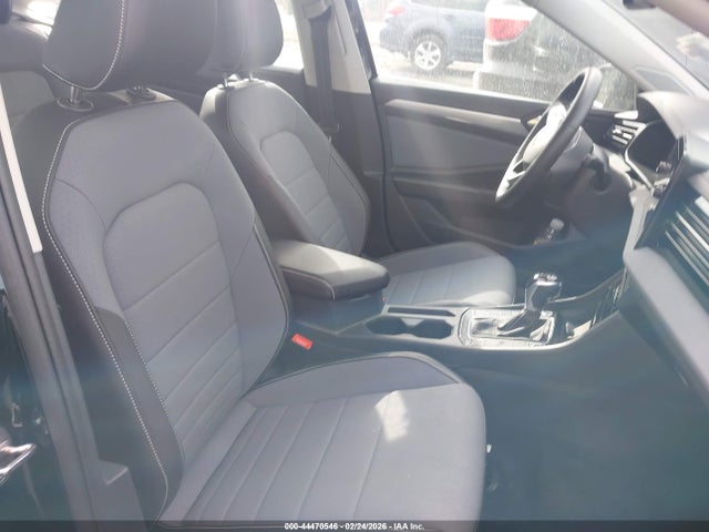 2025 Volkswagen Jetta 1.5t Se მანქანა იყიდება აუქციონზე, vin: 3VW7X7BU8SM035370, აუქციონის ნომერი: 44470546