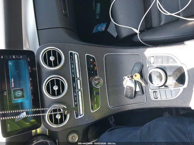2019 Mercedes-benz C 300 მანქანა იყიდება აუქციონზე, vin: WDDWJ8DB8KF862034, აუქციონის ნომერი: 44470556
