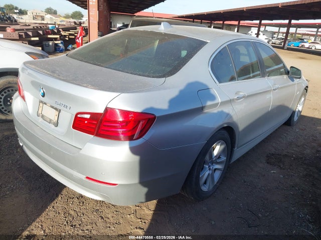 Продажа на аукционе авто 2012 Bmw 528i, vin: WBAXG5C5XCDW24820, номер лота: 44470558
