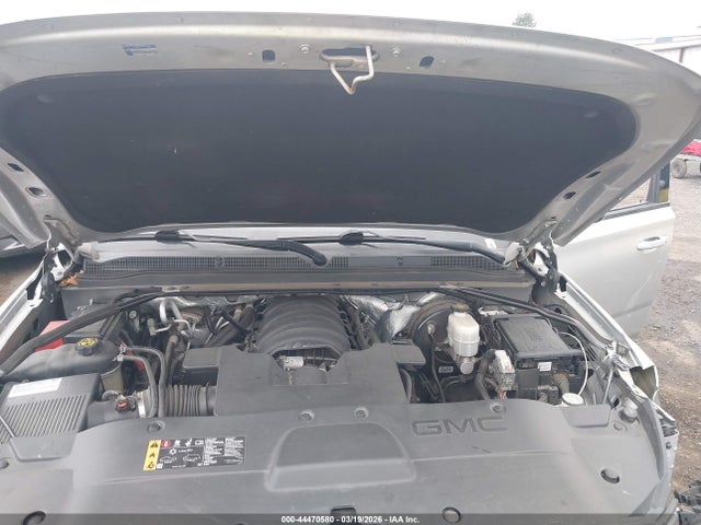 2017 GMC YUKON XL 1GKS2GKC4HR248833 Photo 9