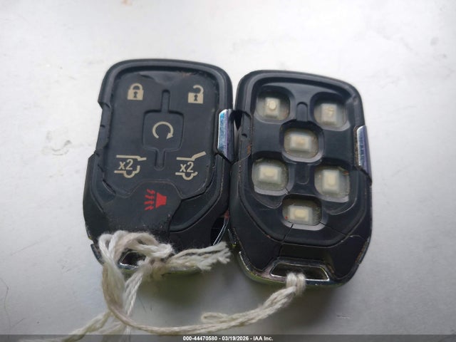 2017 GMC YUKON XL 1GKS2GKC4HR248833 Photo 10