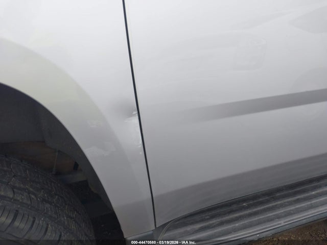 1GKS2GKC4HR248833 GMC Yukon Xl Slt