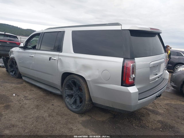 2017 GMC YUKON XL 1GKS2GKC4HR248833 Photo 2