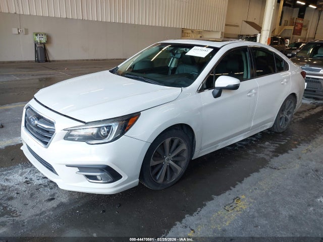 2018 SUBARU LEGACY 4S3BNAN6XJ3033343 Photo 1
