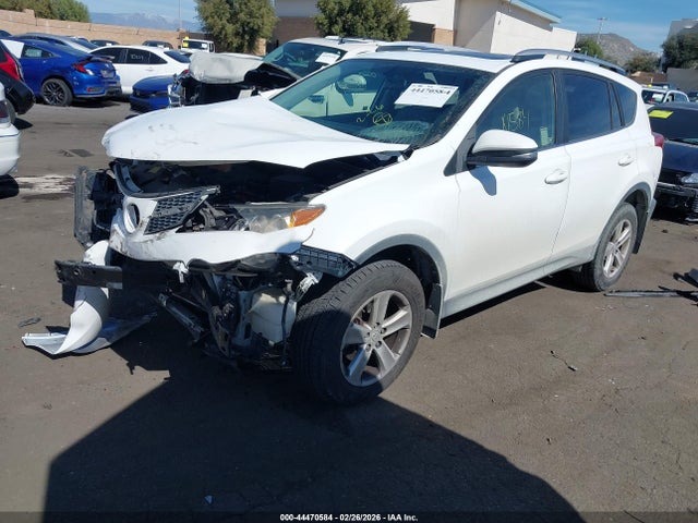 Toyota Rav4 Xle 2014 JTMRFREV8ED085121 Image 2
