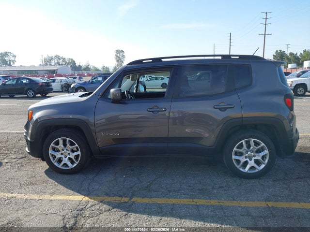 ZACCJABT9GPD64090 Jeep Renegade Latitude