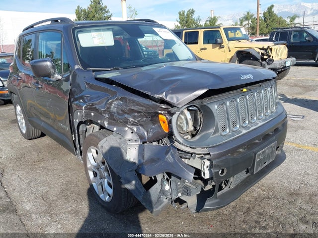 ZACCJABT9GPD64090 Jeep Renegade Latitude