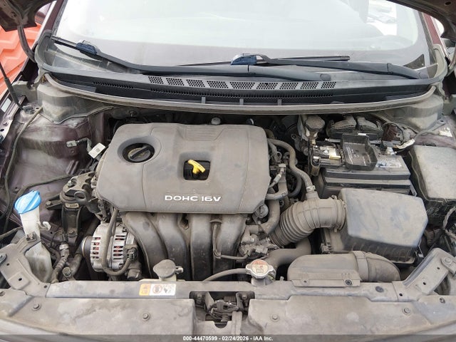 3KPFK4A7XJE281885 KIA FORTE LX