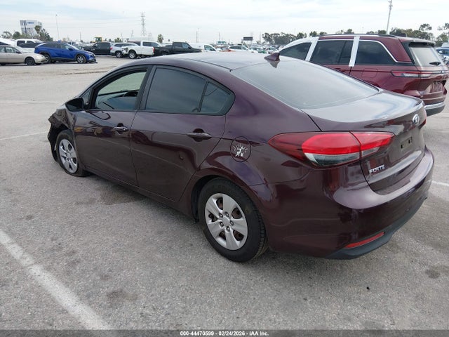 3KPFK4A7XJE281885 KIA FORTE LX