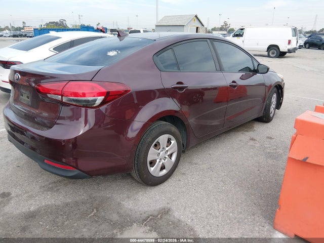 3KPFK4A7XJE281885 KIA FORTE LX