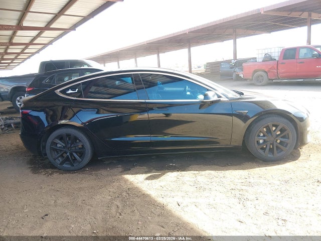 Продажа на аукционе авто 2019 Tesla Model 3, vin: 5YJ3E1EA5KF394766, номер лота: 44470613