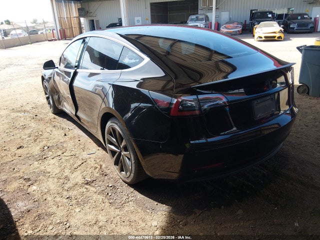 2019 TESLA MODEL 3 5YJ3E1EA5KF394766 Photo 2