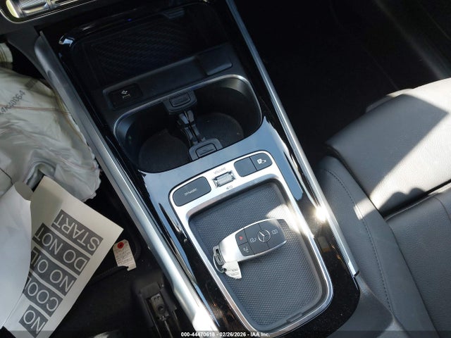 W1N4M4GB0SW407412 Mercedes-Benz GLB 250