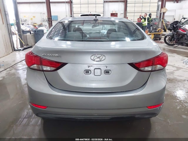 Продажа на аукционе авто 2016 Hyundai Elantra Se, vin: KMHDH4AE0GU542886, номер лота: 44470635