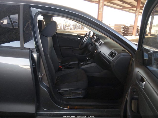 3VW2K7AJ4FM221669 Volkswagen Jetta 2.0l S