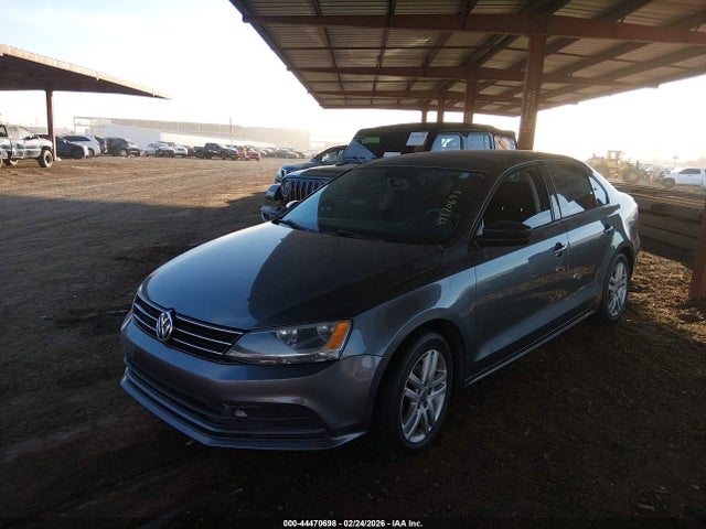 3VW2K7AJ4FM221669 Volkswagen Jetta 2.0l S