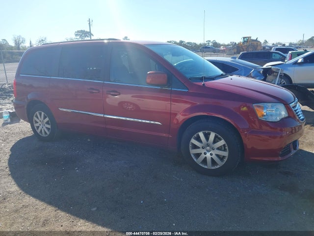 44470708 :رقم المزاد ، 2C4RC1BG4FR638412 vin ، 2015 Chrysler Town & Country Touring مزاد بيع