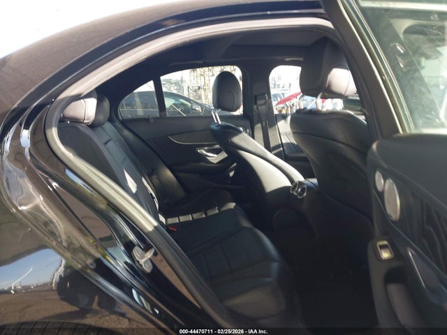 55SWF4JB1FU048163 Mercedes-Benz C 300 Sport