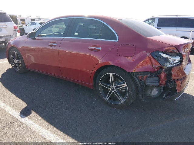 2021 MERCEDES-BENZ A 220 W1K3G4EBXMJ276007 Photo 2