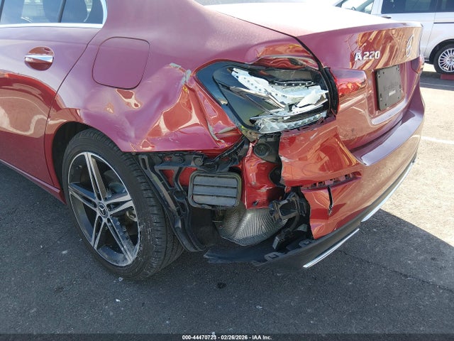 2021 MERCEDES-BENZ A 220 W1K3G4EBXMJ276007 Photo 5