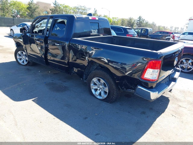 2020 RAM 1500 1C6RREBT6LN128906 Photo 2