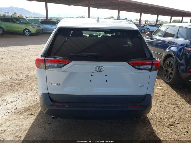 Toyota RAV4 LE 2022 2T3H1RFV7NW195136 Image 16