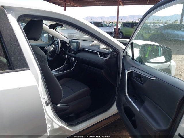 Toyota RAV4 LE 2022 2T3H1RFV7NW195136 Image 5