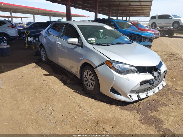 Toyota COROLLA LE 2017 5YFBURHE2HP654968 главное изображение