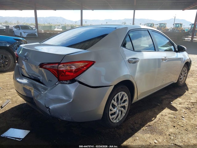 Toyota COROLLA LE 2017 5YFBURHE2HP654968 Image 4