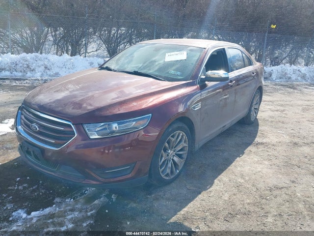 Ford Taurus Limited 2016 1FAHP2F83GG112225 Image 2