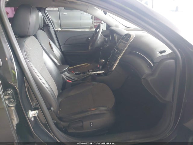 1G11C5SL4FF335843 Chevrolet MALIBU 1LT