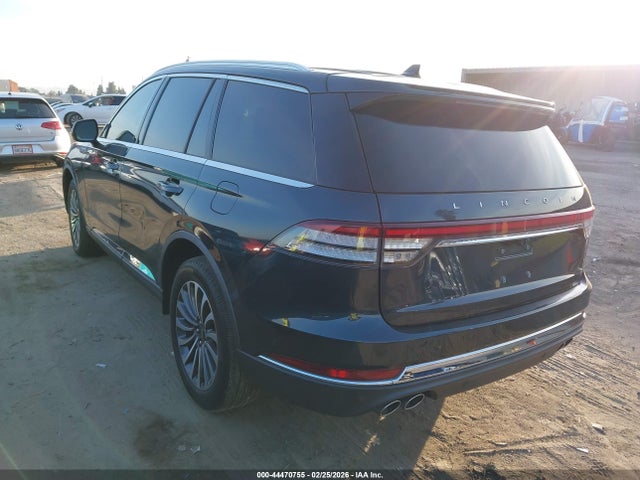 2021 LINCOLN AVIATOR 5LM5J7WC2MGL07513 Photo 2