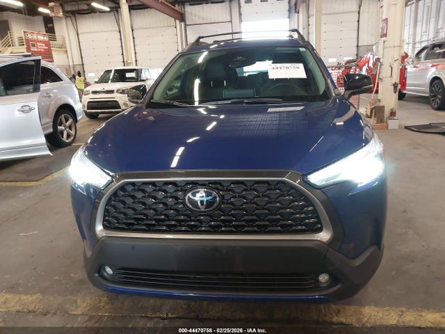 Toyota Corolla Cross Xle 2025 7MUDAABG5SV138850 Image 12