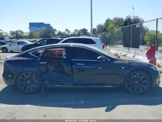 Tesla MODEL S 2017 5YJSA1E43HF213285 Image 13